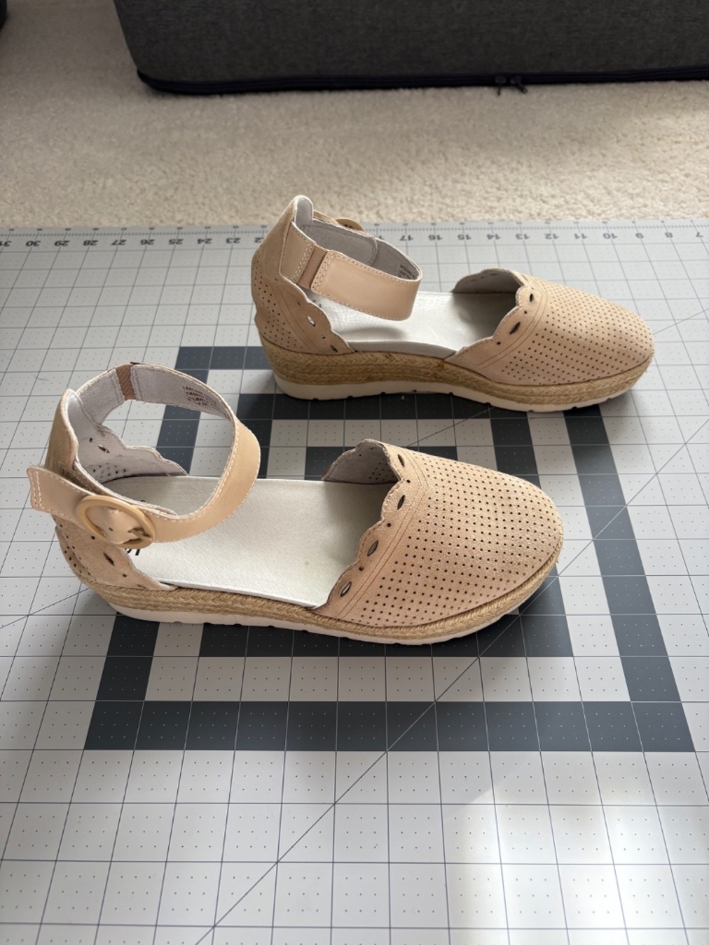 NWOT Espadrille Earth Modena Yarrow - Picture 5 of 10